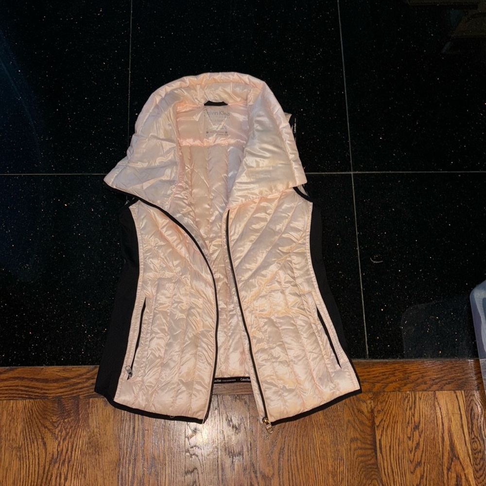 Pink Calvin klien down vest size xs